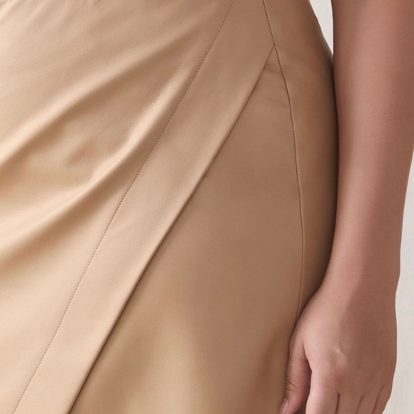 High-Waist Faux-Wrap Skirt - Picture 4 of 6